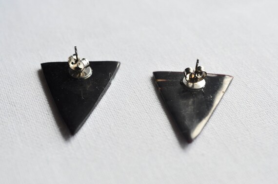Dyed MOP, sharp triangular earrings.  Brown, tort… - image 3
