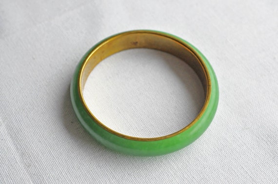 Lime green marbled Old Plastic and Brass bangle, … - image 1