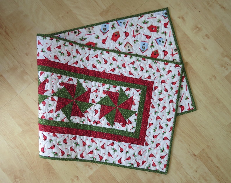 Quilted Table Runner 15.5x40-inch (40x102cm) Winter Welcome Green #2181 ...