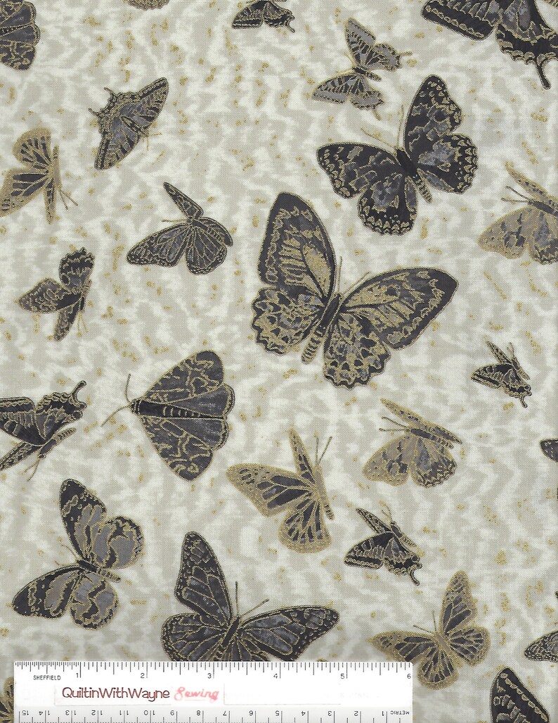 Shimmer Fantasia Shadows 22975M-92 Light Gray Cotton Quilt | Etsy