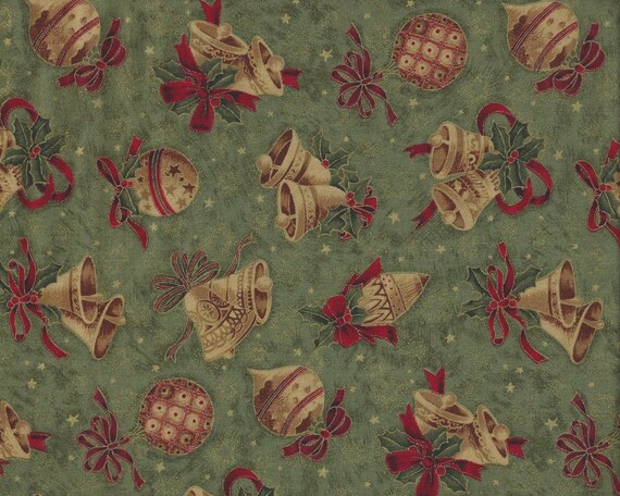 Remnant 18-inch A Christmas Affair Cotton Quilt Fabric Woodrow London