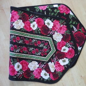 Quilted Table Runner, 19x41.5-inch, Carina Floral #2184