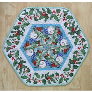 Island Song Quilted Table Topper NCU0NTD191