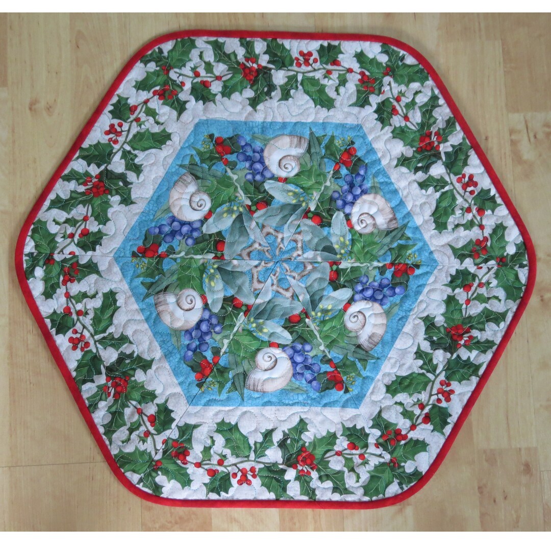 Coastal Glide Quilted Table Topper NCU0PTT824