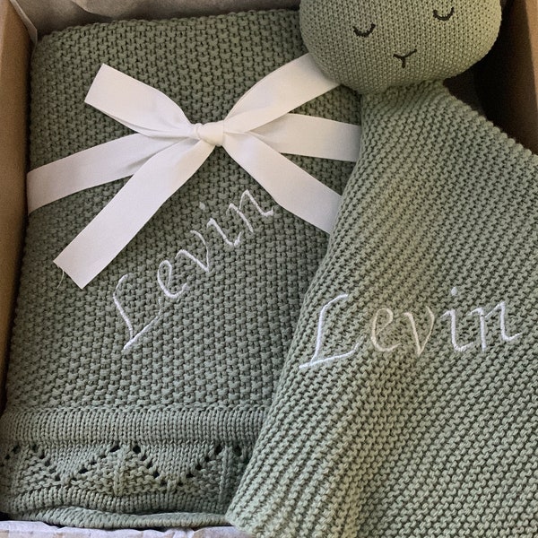 Personalized Baby Gift Box | Knitted blanket & cuddly toy | Birth gift | High-quality