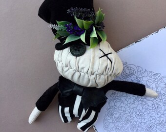 Cute Zombie Voodoo Doll – Floral Top Hat, Bachelor Gift
