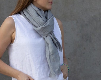 Bufanda gris lino, Envoltura de lino suavizado natural, Mantón unisex ligero, Idea de regalo unisex, Accesorios de verano