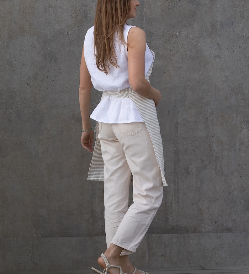 Washed linen Apron in various colours. Natural softened linen apron for cooking, crafting, gardening, art. One size unisex apron.