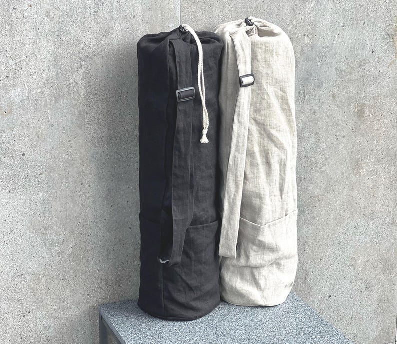 Linen mat bag with adjustable handle. 100% natural linen bag is perfect to carry standard mat for yoga, pilates or any other activity.