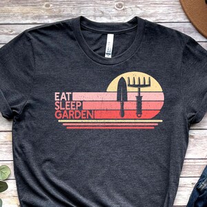 Eat Sleep Garden T-shirt for Women, Gardening Mom Gift, Female Gardener  Shirt, Funny Gardening Tshirt for Her, Unisex Short Sleeve Tee