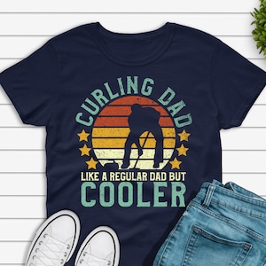 Curling Dad Shirt, lustiges Vintage Curler Vatertagsgeschenk, Curling Besen & Stein Grafik-T-Shirt für Männer