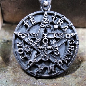 Tetragrammaton Eliphas Lévi pendant, Kabbalah, magic esotericism freemasonry, Hebrew alphabet.