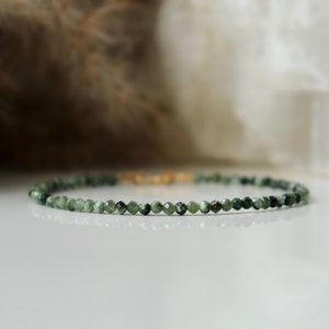 Green Seraphinite bracelet, bracelet femme, 2mm green sheen gemstone bracelet, Delicate Seraphinite jewelry, delicate womens bracelet