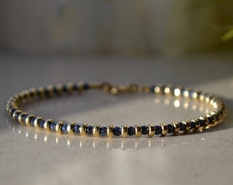 Natural Sapphire bracelet, bracelet femme gold vermeil, delicate beaded bracelet, gemstone jewelry, dainty tiny star September birthstone