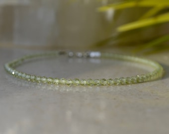 Delicate Peridot bracelet, bracelet femme, Genuine Peridot jewelry Sterling silver, August birthstone gift, lime green gemstone bracelet