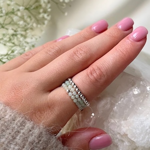 Jade Ring, echte Burma Jade Schmuck, gold fill, Sterling Silber, grüner Kristall, Geschenk für sie, Stretch Ring, Stapelringe
