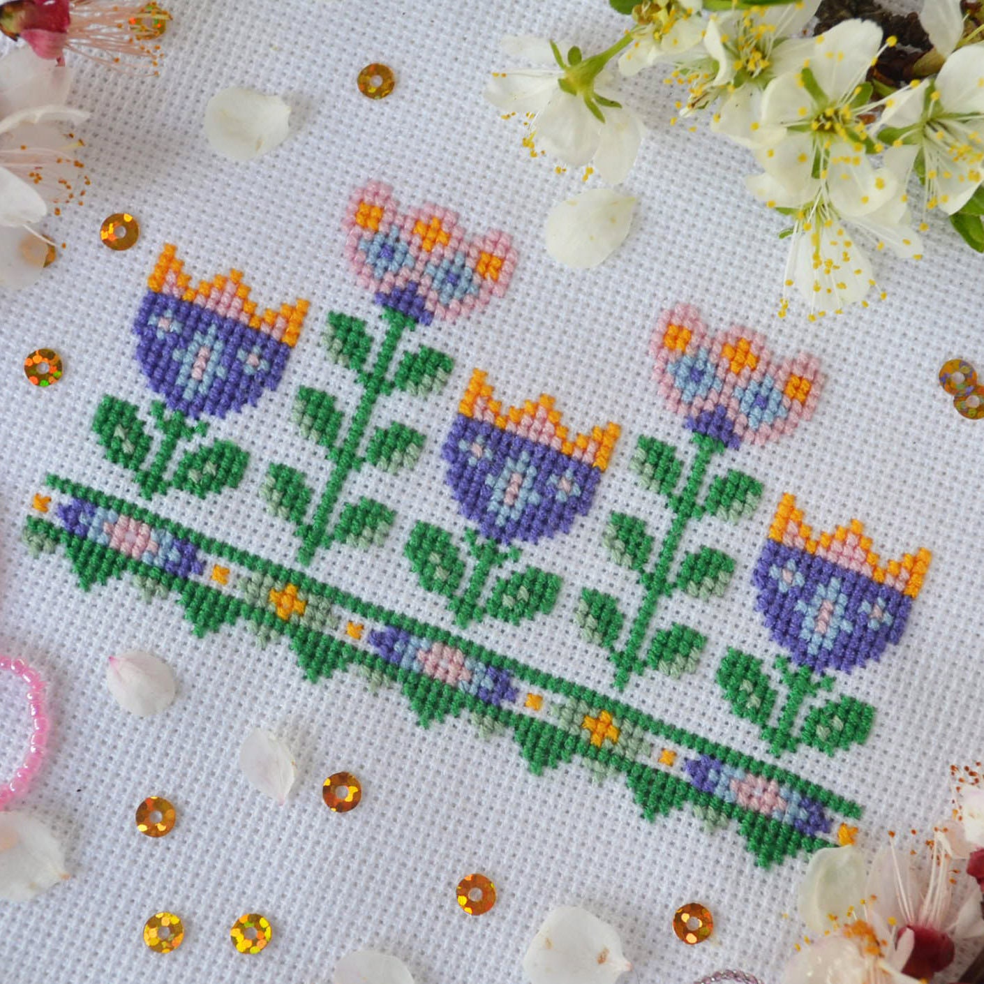 Watanabe Seitei Floral Pattern Bijutsu Sekai Vintage