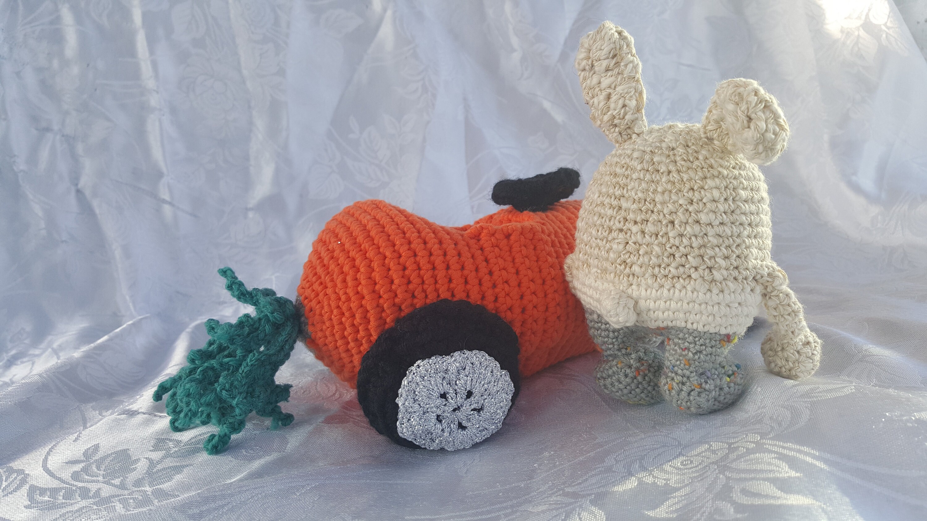 Racing Rabbit in a Carrot - Etsy