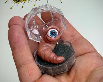 Caja sorpresa de gusano bebé, criatura cíclope de arcilla polimérica hecha a mano, regalo misterioso coleccionable