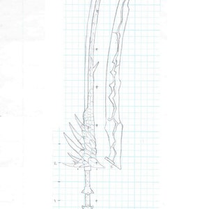 Puede incluir: Un dibujo a lápiz de dos espadas sobre un fondo de papel cuadriculado. Las espadas están dibujadas con detalle, una de ellas tiene un diseño más intrincado que la otra.