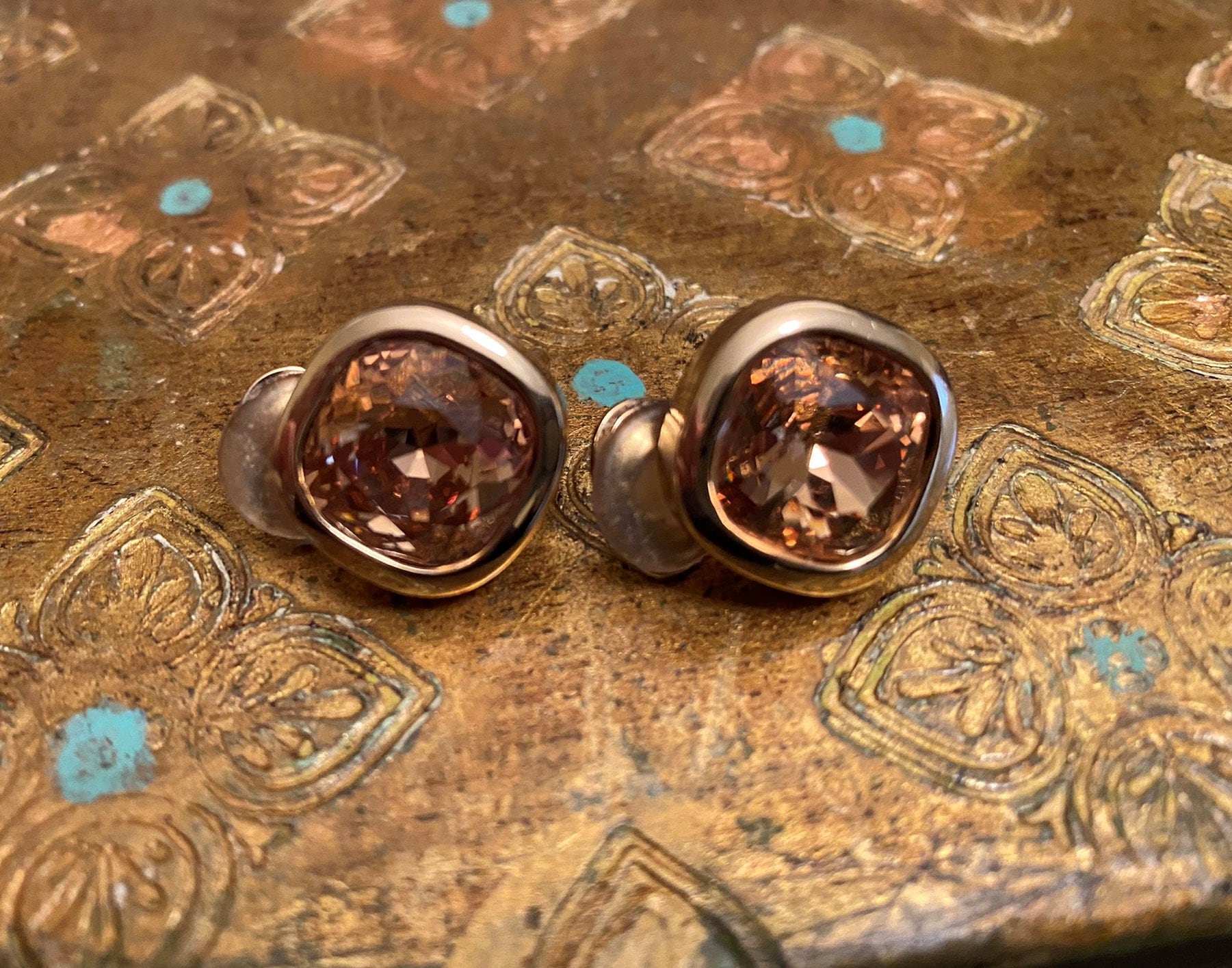 Name brand earrings sale