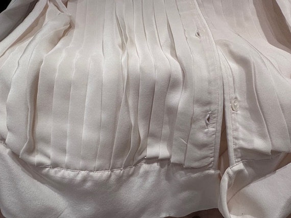 Vintage & immaculate Giorgio Armani ivory silk bl… - image 2