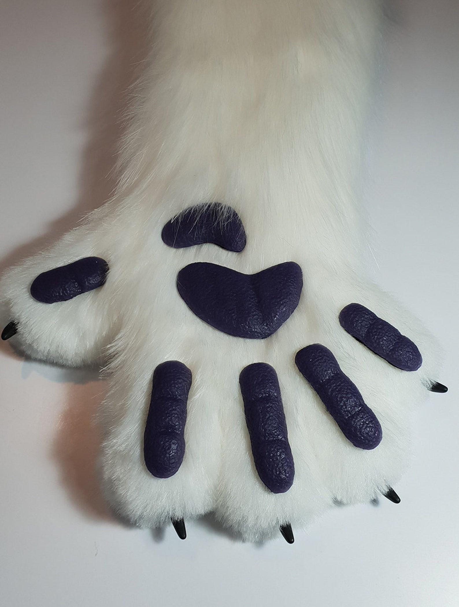 sergal-fursuit-paws-silicone-pawpads-and-claws-with-custom-colors