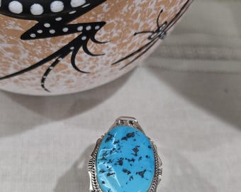 Sterling silver and oval-shaped Kingman Turquoise Cuff Bracelet