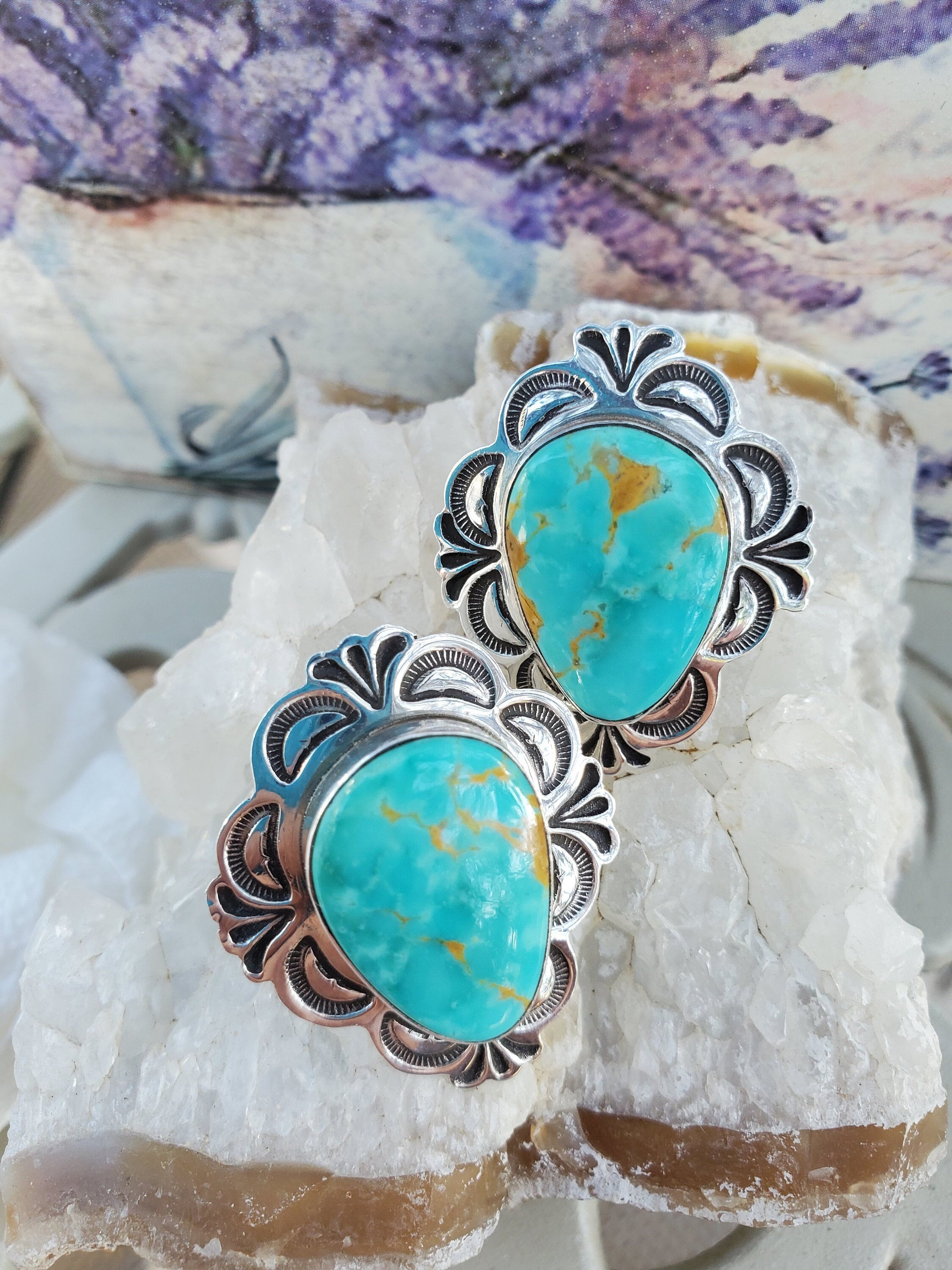 Striking Vintage Navajo August Largo Sterling Silver Native American Necklace Striking Vintage Navajo August Largo Sterling Silver Native American Necklace