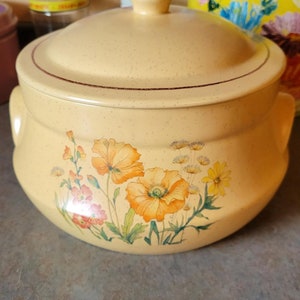 Vintage Treasure Craft Wildflower Covered Casserole Dish