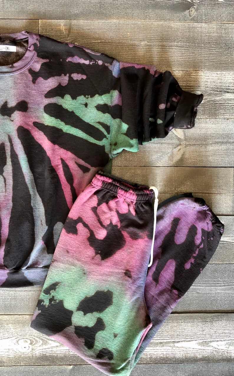 black and white tie dye jogger set