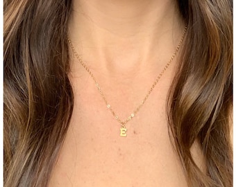 Zierliche Gold gefüllt erste Halskette | Personalisierte Halskette | Erste Halskette | Gold gefüllt Halskette | Layering Halskette | Charm Halskette