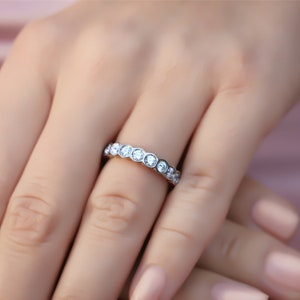 Full Eternity Ehering, 14K Massive Gold Ehering, Simulierter Diamant Band Ring, Stapelring, Jubiläumsring, Gold Eternity Band