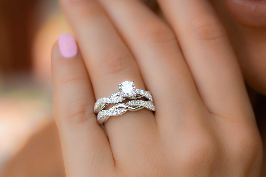 Twist Ring, Twisted Engagement Ring Set, Moissanite Wedding Rings, 14k White Gold Twisted Ring Band, Infinity Ring - Etsy Canada Twist Ring, Twisted Engagement Ring Set, Moissanite Wedding Rings, 14k White Gold Twisted Ring Band, Infinity Ring - Etsy Canada