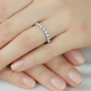 Half Eternity Wedding Band Women, Moissanit Eternity Band, Stackable Ring, Minimalist Ring, Moissanite Anniversary Band, 14K Solid Gold Ring