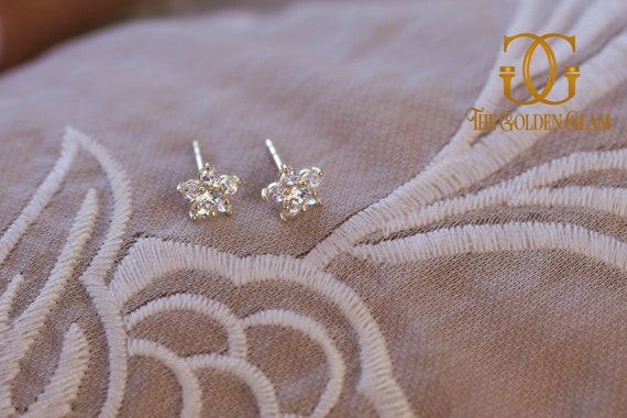 Orecchini a bottone con fiore di perle barocche, Grandi orecchini con perle d'acqua dolce, Grandi orecchini a bottone con fiore in oro, Orecchini da sposa fatti a mano, Regalo per la mamma