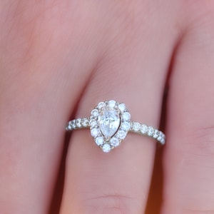 Pear Shaped Moissanite Engagement Ring/ 14K White Gold Wedding Ring/ Moissanite Engagement Ring/ Pear Halo Ring/ Pear Cut Moissanite Ring