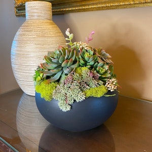 Faux succulent decor, faux succulent arrangement, faux succulent centerpiece, succulent garden, centerpiece.