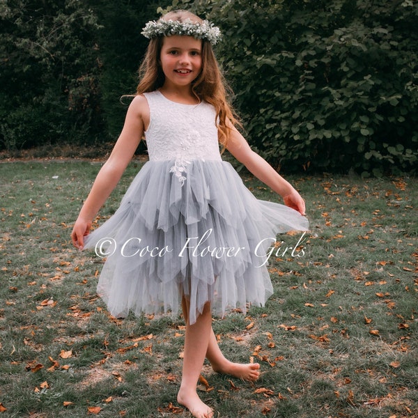 Beach Wedding Rustic Bridal Flower Girl Dress Occasion Dress Silver Grey Very Pretty Boho Dress Vintage Ruffles with Applique