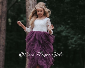 Vestido bohemio para niña de flores en color morado con encaje y volantes