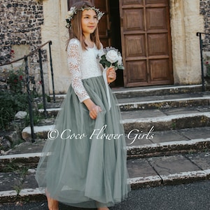 Abito da damigella d'onore per ragazza di fiori in pizzo lungo stile Boho classico con maniche a tre quarti Matrimonio Boho Wonderland rustico verde salvia immagine 1