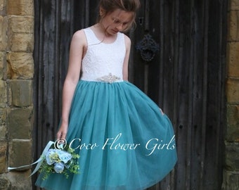 Vestido de dama de honor de encaje, sin mangas, estilo bohemio clásico, largo hasta la rodilla, color verde azulado