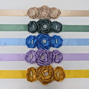 Elegant Triple Flower Corsage Waistband: Colorful Bridal Sash for Wedding, Bridesmaid & Formal Dresses
