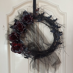 Gothic Halloween Wreath, Halloween Black twig wreath, Victorian gothic wreath, Halloween bat wreath, gothic wreath, halloween wreath
