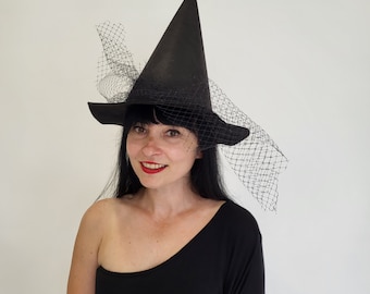 Modern, Glam and Elegant witch hat for haloween party, Beautiful Black Halloween Witch Hat For Witchy Party, Witch Hats For Women