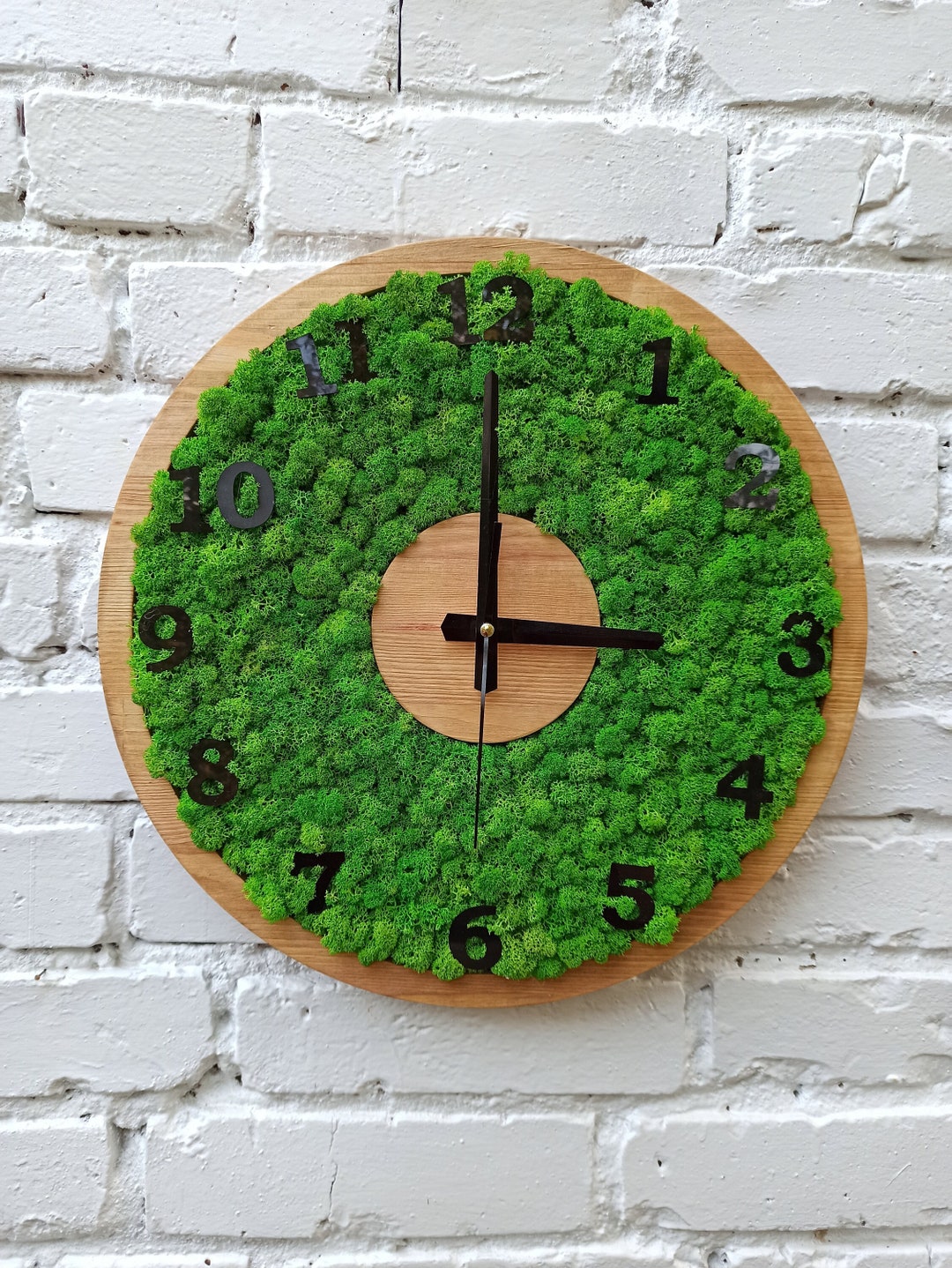 Wood Wall Clock With Natural Green Moss, Moss Wall Clock, Scandinavian ...