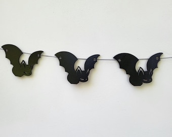 Halloween wood Black Bat Garland for mantle or wall, wood bat banner, Spooky Wall Decor Banner, Halloween Mantel Decor, bats
