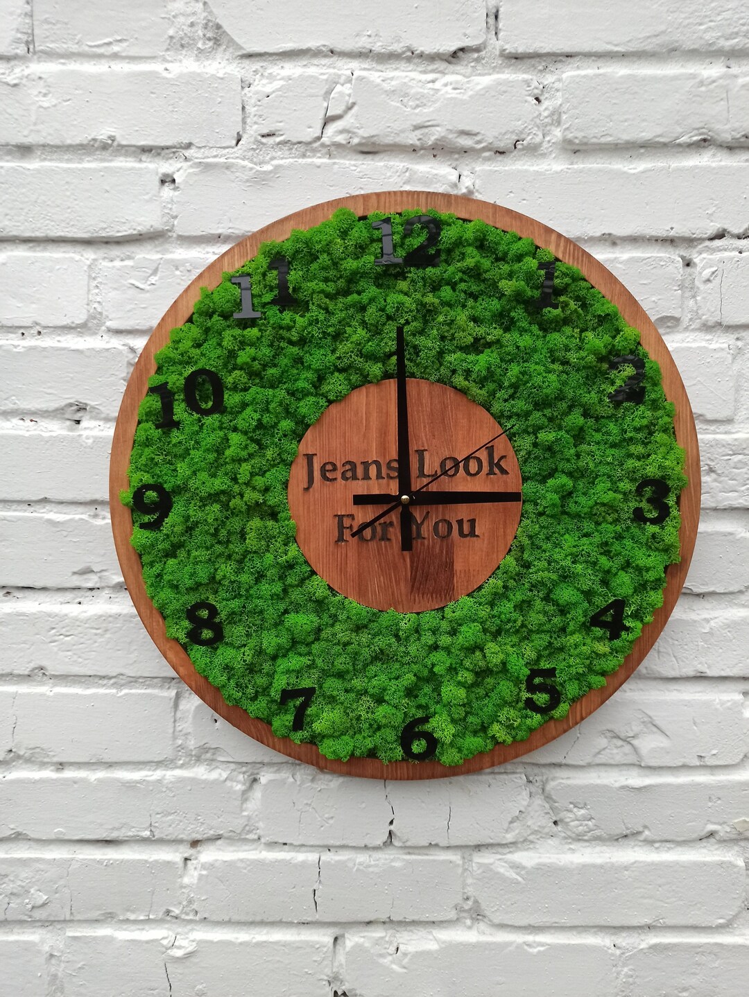 Wood Wall Clock With Natural Green Moss, Green Moss Wood Wall Clock ...