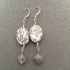Zebra jasper with gray quartz
