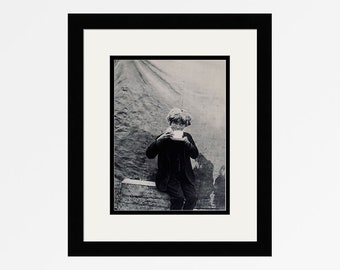 BILL BRANDT Fotoincisione antica degli anni '30 "Coffee Hour, Londra" incorniciata con certificato di autenticità